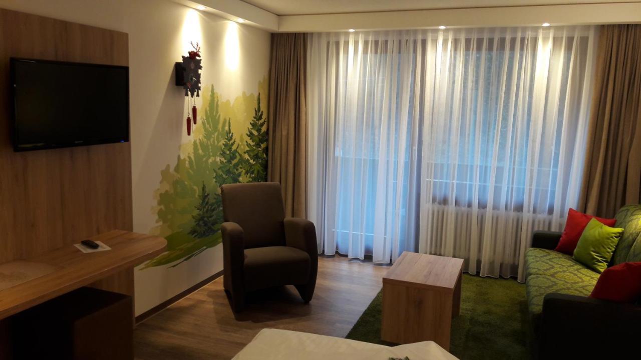 Hotel Ochsen Hoefen an der Enz Екстер'єр фото