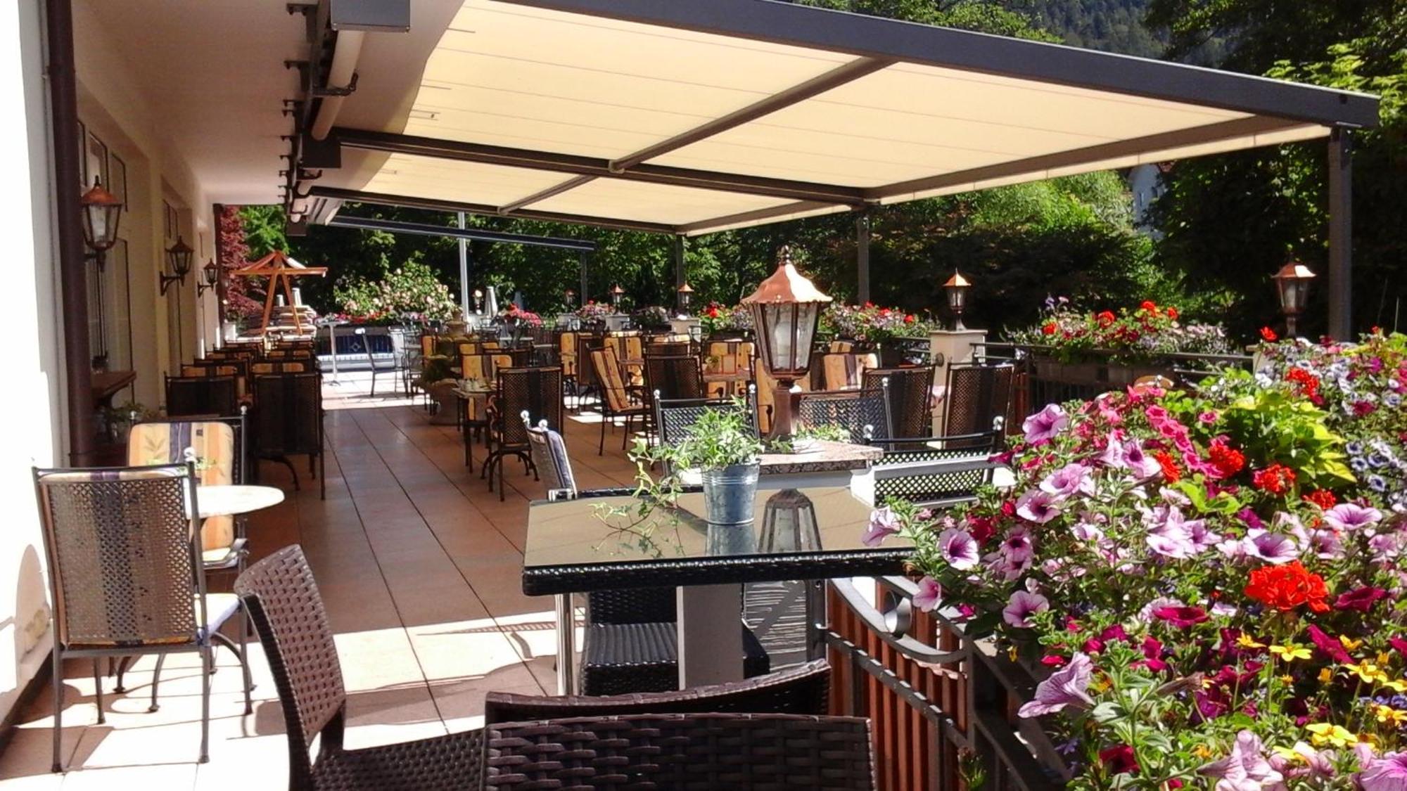 Hotel Ochsen Hoefen an der Enz Екстер'єр фото