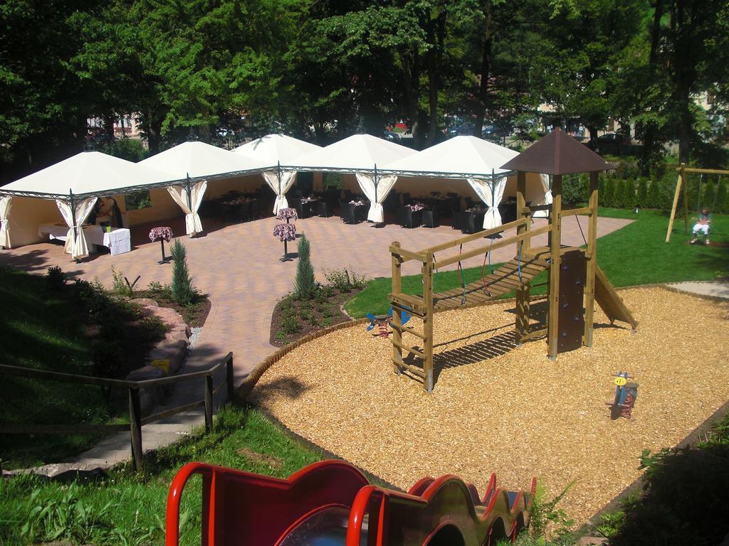 Hotel Ochsen Hoefen an der Enz Екстер'єр фото