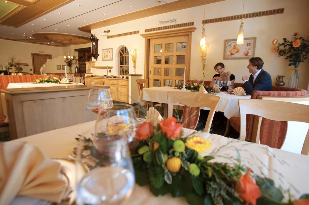 Hotel Ochsen Hoefen an der Enz Екстер'єр фото