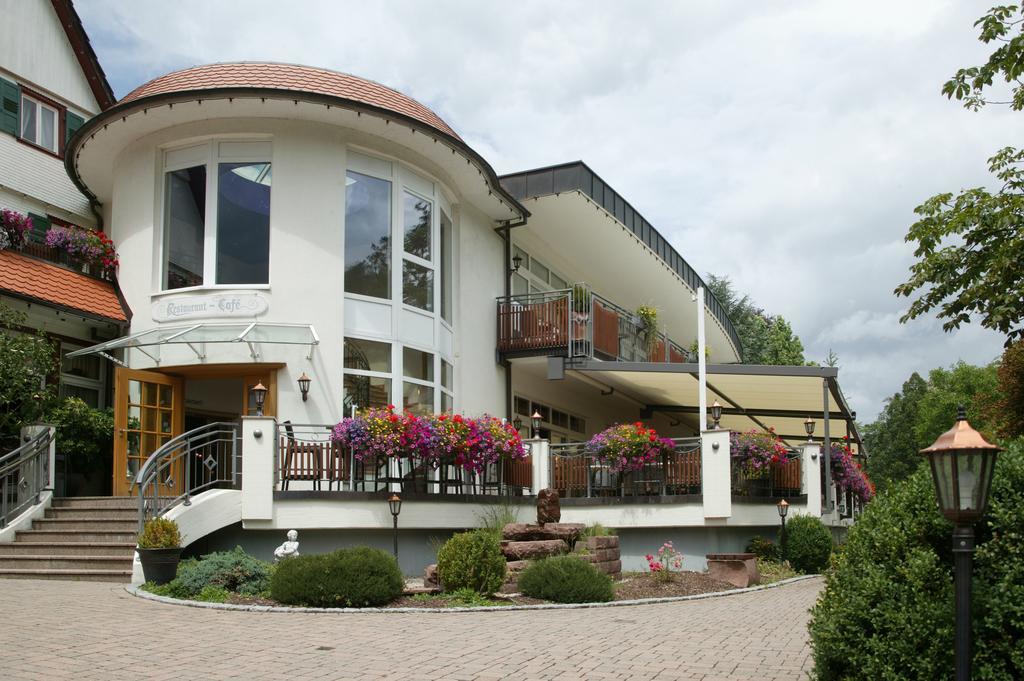 Hotel Ochsen Hoefen an der Enz Екстер'єр фото